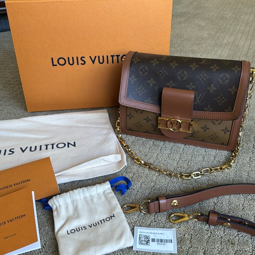 Louis Vuitton Dauphine MM Monogram